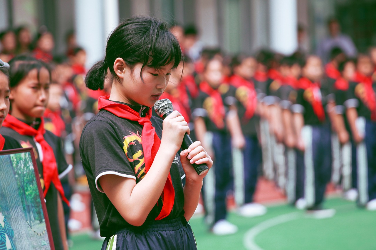 中国女篮憾负西班牙女篮，1分之差见证竞技残酷现实