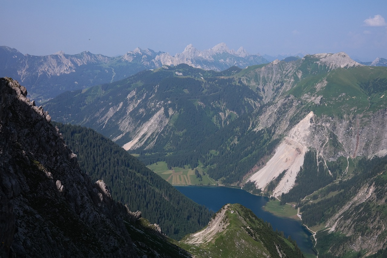 湖南山体滑坡事故，悲剧中的救援与反思